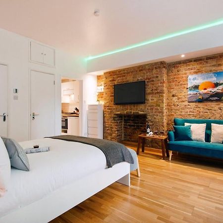 The Lovely Longridge Road Apartment London Exterior photo
