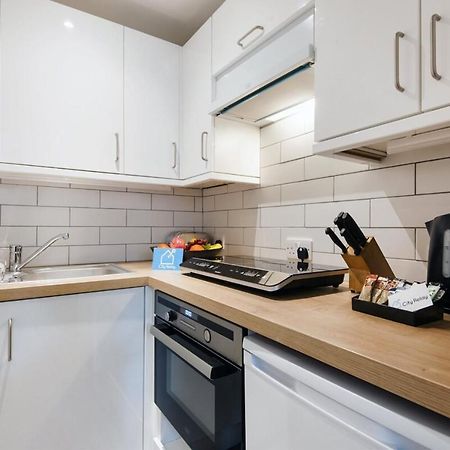 The Lovely Longridge Road Apartment London Exterior photo